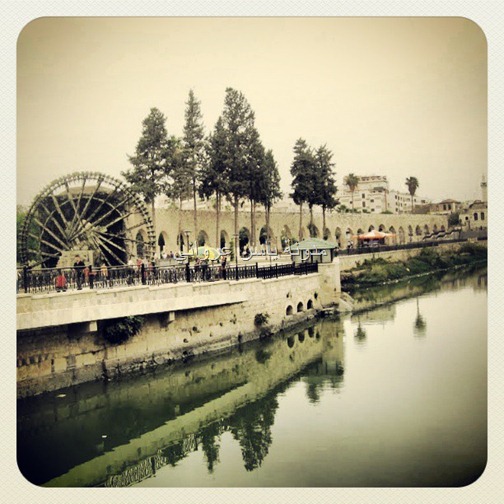 نهر العاصي وناعورة الجسرية وقناطرها