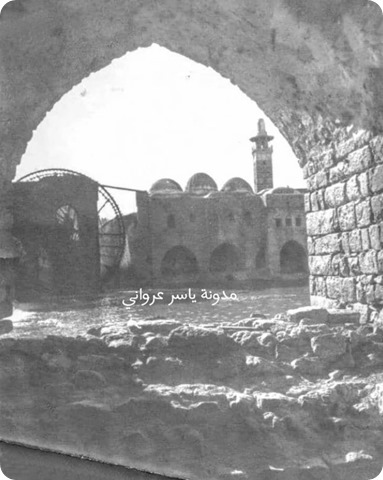 من داخل القنطرة الحجرية أسفل واجهة حي الكيلانية